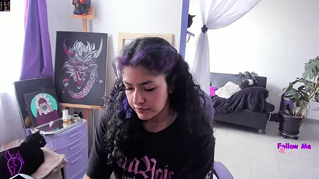 witchviolet online show from September 20, 2025, 5:29 pm