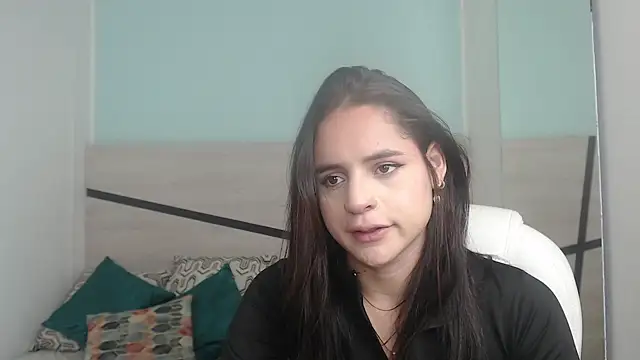 Snapshot of heidy_hoiss chatting on January 7, 2025, 2:51 pm heidy hoiss online show from January 7, 2025, 2:51 pm