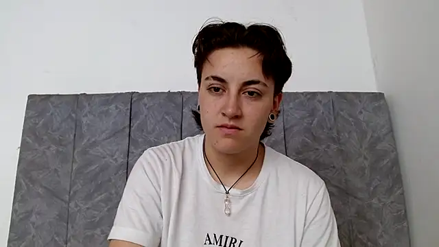 linda 33 online show from November 24, 2025, 7:03 pm