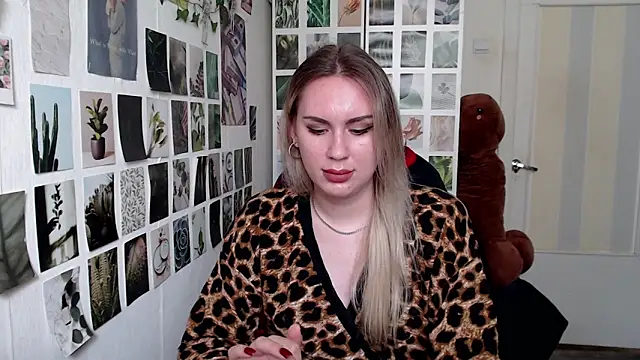 CapriScorpion online show from September 10, 2025, 11:20 am