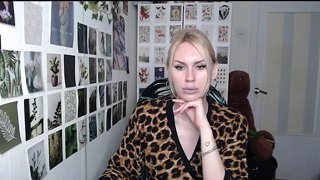 CapriScorpion online show from June 13, 2026, 10:46 am
