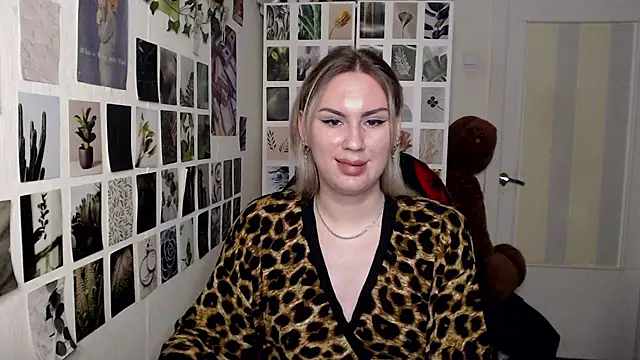 CapriScorpion online show from September 15, 2025, 1:44 pm