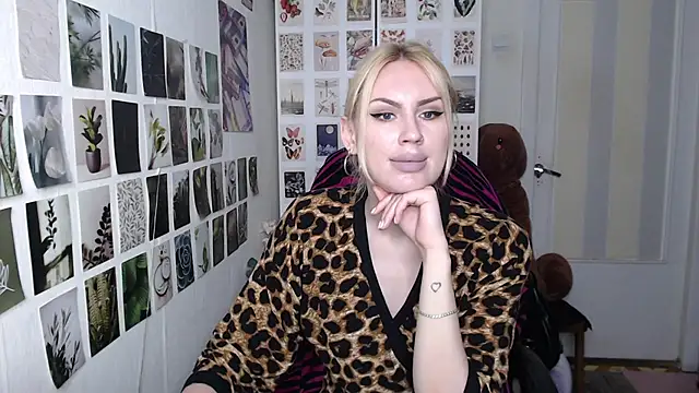 CapriScorpion online show from July 22, 2026, 11:34 am