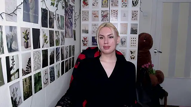 CapriScorpion online show from March 23, 2026, 3:23 pm