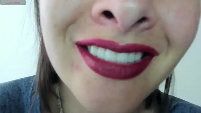 queen fetish online show from November 16, 2025, 4:56 pm