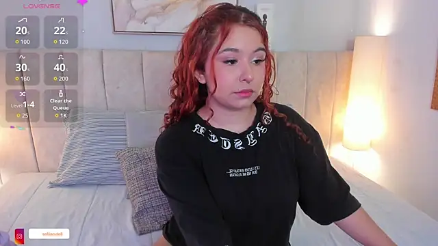 Atenea cuteee online show from October 9, 2025, 7:25 pm