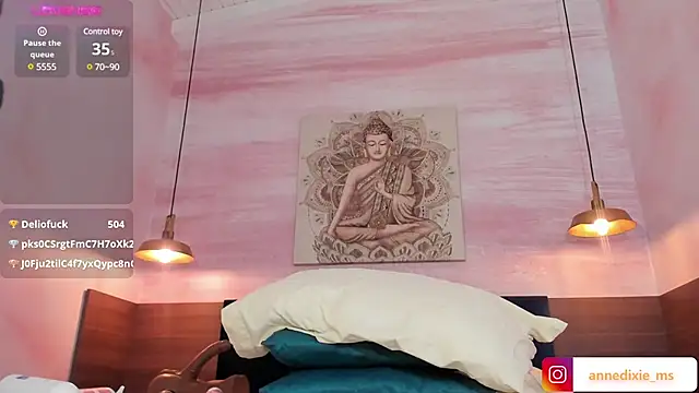 AnneDixie online show from March 21, 2025, 9:23 am