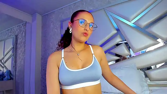 Miia002 online show from February 12, 2026, 1:16 am