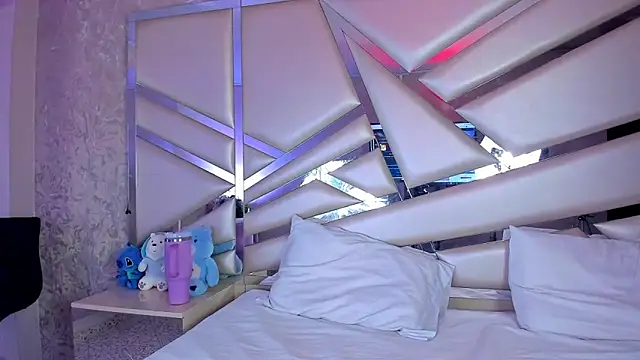 Miia002 online show from December 3, 2025, 3:07 am