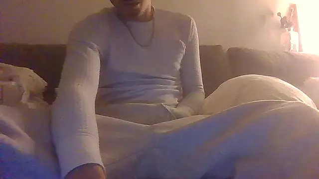 Snapshot of dominateurHot chatting on December 23, 2025, 12:33 am dominateurHot online show from December 23, 2025, 12:33 am