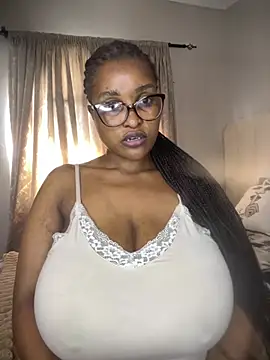 Snapshot of Bustygoddess32 chatting on March 29, 2026, 11:23 am Bustygoddess32 online show from March 29, 2026, 11:23 am