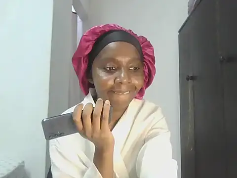 Sexxybella27 online show from November 17, 2025, 4:22 pm