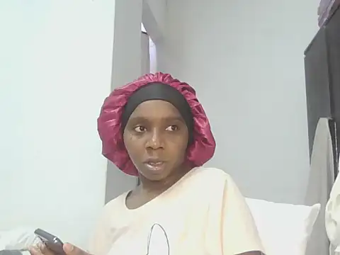 Sexxybella27 online show from October 13, 2025, 9:49 pm