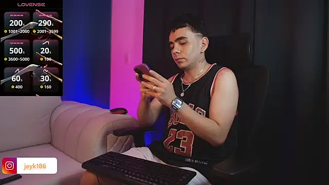 Jey keler1 online show from November 30, 2025, 1:56 pm