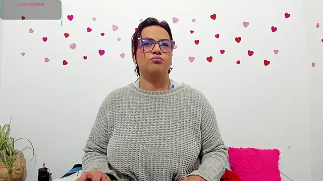 hazel 34 online show from January 17, 2026, 8:51 am