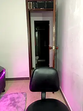 Charlotte cutee18 online show from September 30, 2025, 6:08 am