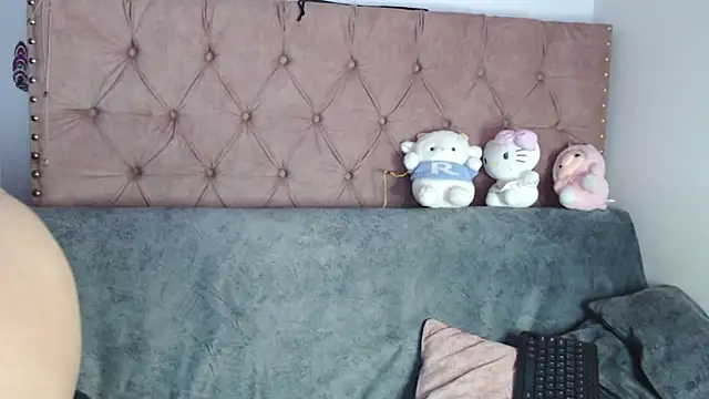 missbella1 online show from September 25, 2025, 8:26 pm