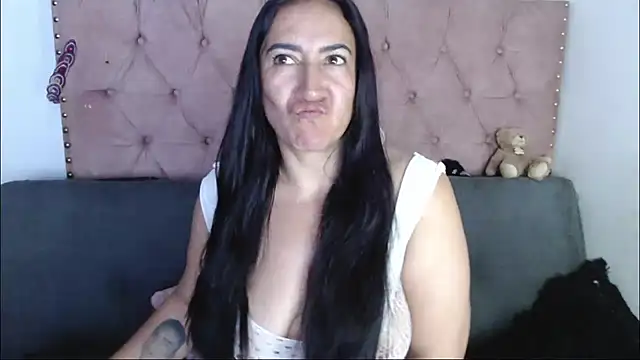 missbella1 online show from July 17, 2026, 8:17 pm