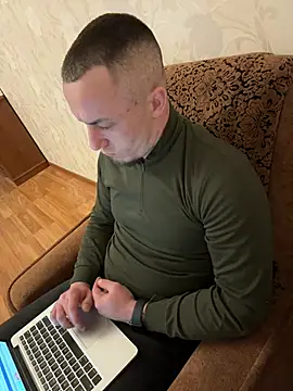 KristiDan online show from March 9, 2026, 9:40 pm