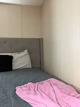 DestineeJayde online show from January 3, 2025, 4:11 am