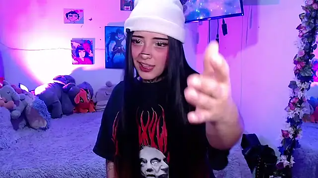 mia catt05 online show from July 5, 2026, 5:03 am
