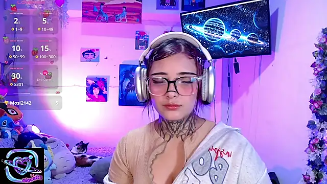 mia catt05 online show from July 29, 2026, 5:50 am