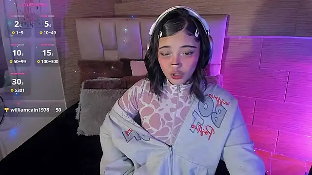 mia catt05 online show from June 6, 2026, 5:01 am