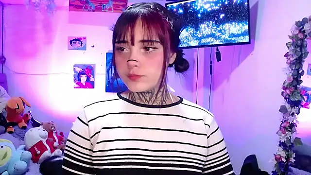 mia catt05 online show from July 18, 2026, 4:21 am
