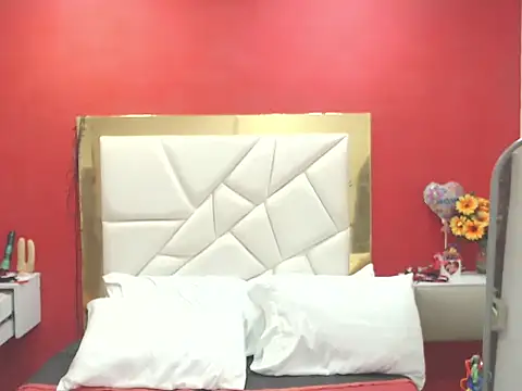 CanellaHotx online show from September 20, 2025, 4:56 pm