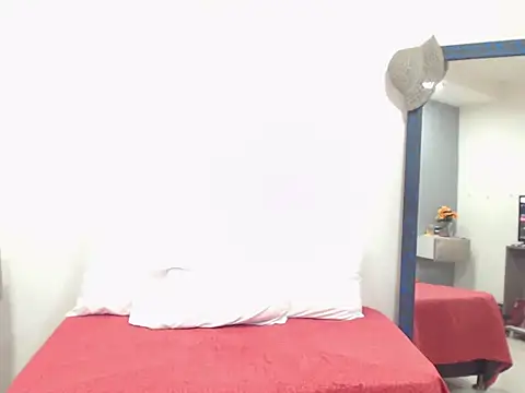 CanellaHotx online show from March 10, 2025, 9:07 pm