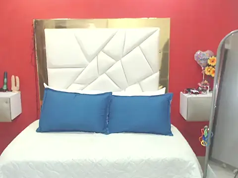 CanellaHotx online show from September 23, 2025, 4:58 pm