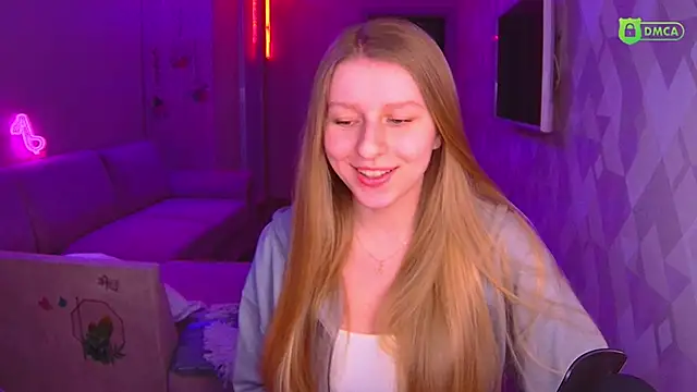 AmaliaQueen online show from January 18, 2025, 2:44 pm