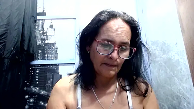 Nastylatinaxxx online show from August 4, 2026, 11:59 am