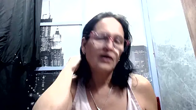 Nastylatinaxxx online show from July 3, 2026, 12:33 pm