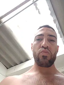 sebasxx97 online show from June 27, 2026, 12:33 pm