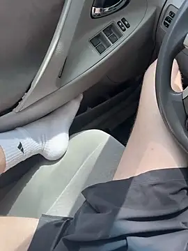 CreamyAustin online show from April 27, 2026, 6:28 pm