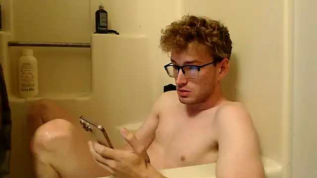 CreamyAustin online show from September 28, 2025, 7:21 pm