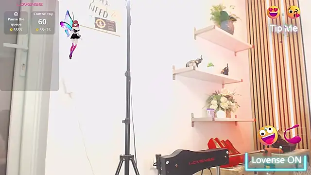 RileyLanna online show from November 28, 2025, 5:07 am