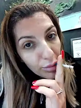 RileyLanna online show from December 23, 2025, 10:25 am