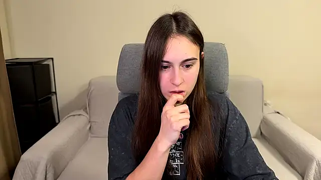 AliceKolltt online show from February 25, 2026, 10:53 pm