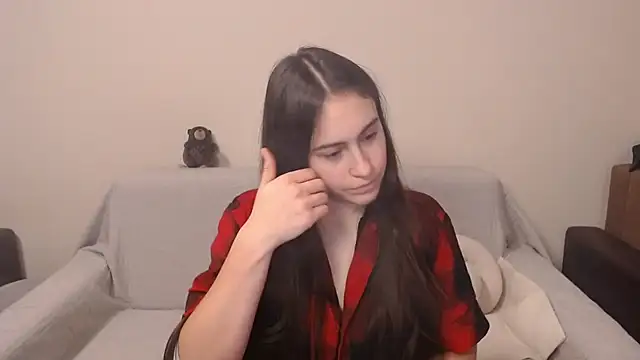 AliceKolltt online show from March 3, 2025, 4:15 pm