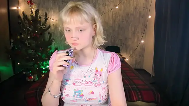 Snapshot of MariaMango chatting on December 22, 2025, 4:34 am MariaMango online show from December 22, 2025, 4:34 am