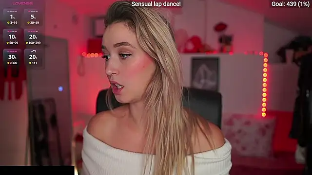 Alexis   Texas online show from November 2, 2025, 7:08 pm