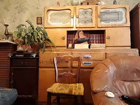 sympatrique online show from March 22, 2025, 9:45 am