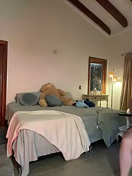 Amelia Rouse online show from February 24, 2026, 9:37 pm