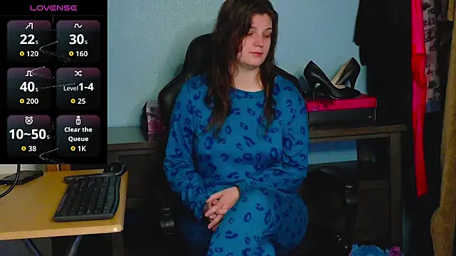 TreeJeanne online show from November 25, 2025, 1:28 am