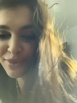 EvaWhisper online show from December 7, 2024, 12:51 pm