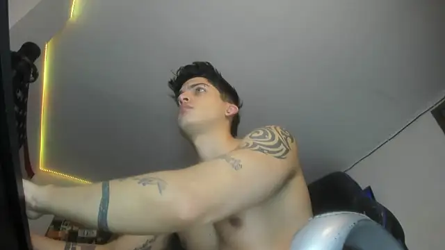 charlie hotxxx online show from October 12, 2025, 2:57 am