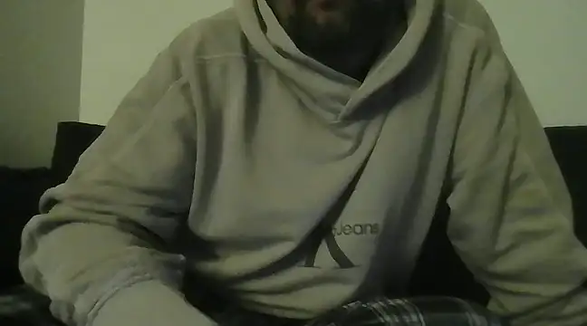 Snapshot of cozkok91 chatting on December 6, 2024, 10:35 pm cozkok91 online show from December 6, 2024, 10:35 pm