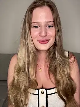 Busty-Ellie online show from April 1, 2026, 4:04 pm